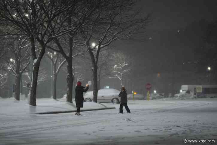 WATCH: Snow blankets parts of Northeast US, up to a foot expected for some