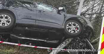 Driver taken to hospital after car crashes into lamppost in Merton