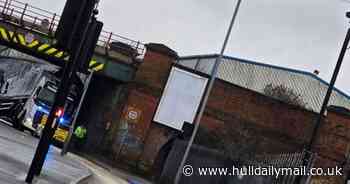 'Lorry strikes bridge' on Stoneferry Road as police warn 'avoid the area' - live updates