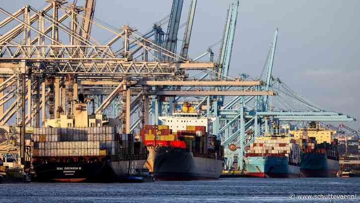 Brandbrief aan kabinet: alle hens aan dek voor Rotterdamse haven