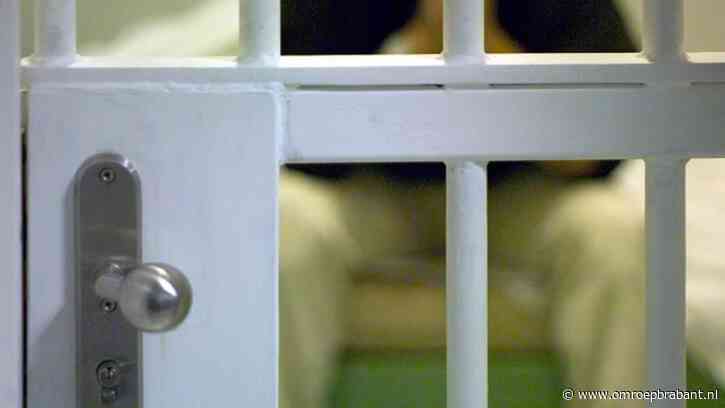 Politie pakt man op die nog tien jaar de cel in moet