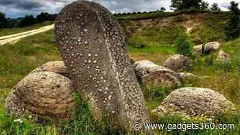 Romania’s ‘Living’ Rocks Expand and Multiply in a Strange Natural Process