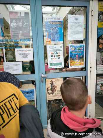 "Indifférence et cynisme": une assistante maternelle et 8 enfants laissés à la porte de la mairie annexe alors que leur immeuble brûlait juste en face?