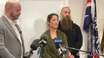 Parent, NDP urge province to step in, prevent layoffs of educational assistants in Saskatoon