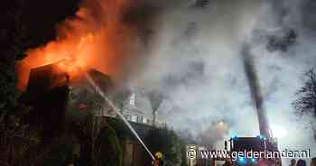 Meerdere woningen ontruimd bij brand in Nijmegen: buurman belde hulpdiensten