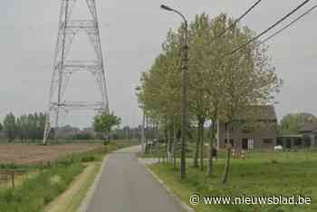 Uitslaande brand in garage van woning: hulpdiensten ter plaatse