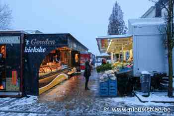 Acht marktkramers trotseren de sneeuw: “Wij zijn diehards”