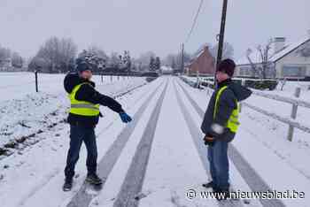 Sneeuwpret op weg naar school