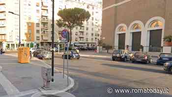 Anziano si masturba davanti a due minorenni