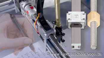 Roboter schreibt Grußkarten in menschlicher Handschrift