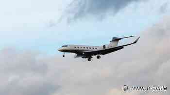 Flug von Washington nach Moskau: In Russland gelandetes US-Flugzeug löst Spekulationen aus