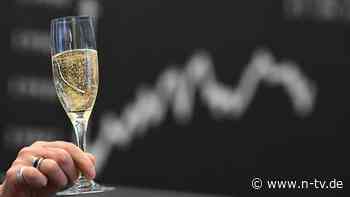 Breaking News: DAX knackt 22.000-Punkte-Marke