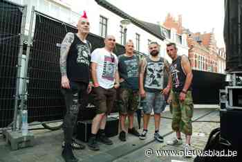 Punkiconen Funeral Dress vieren veertigste verjaardag in Trix: “Laatste plaat betekent daarom niet het einde van ons bestaan”