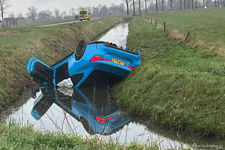 Video: zo is de BMW M4 CS demo uit de sloot getakeld