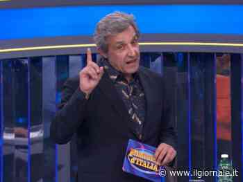 "I migranti sono persone". La frecciata di Insinna a Meloni e Salvini