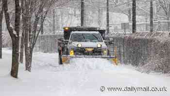 Get ready for snowmageddon: New map reveals 200m Americans will be lashed by snow, ice and flooding this week