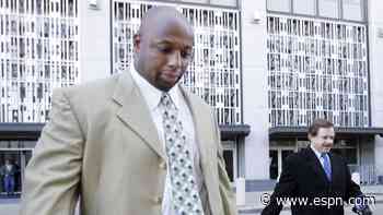 Judge frees ex-49ers DT Stubblefield from prison