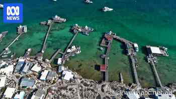 Poor phone reception raises fears as more people flock to the Abrolhos