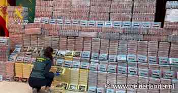 KIJK | Spaanse politie deelt beelden van 1580 kilo cocaïne