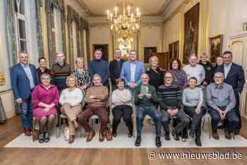 Zwemclub De Waterratten ontvangen op het stadhuis