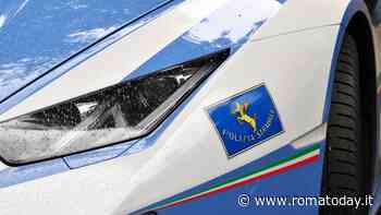 Rapina choc all'ora di pranzo: giovane immobilizzato in casa. Banditi scappano con il bottino