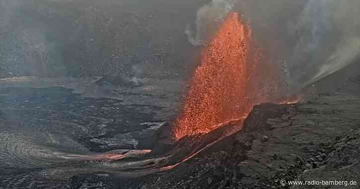 Vulkan Kilauea auf Hawaii spuckt Lavafontänen