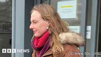 Trans doctor used female changing rooms after row