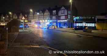 Major crash shuts roads in Elmers End - recap