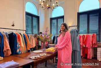 Sofie van Studio Lou by S opent opnieuw pop-upwinkel in het Oud-Gemeentehuis: “Kleding die past voor alle maten”