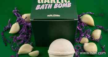 Papa Johns released a garlic sauce bath bomb for Valentine’s Day