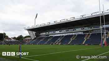 Leeds sign centre Clark-Wood on one-year deal