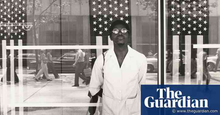 American Photography: unforgettable images of the beauty and brutality of a nation