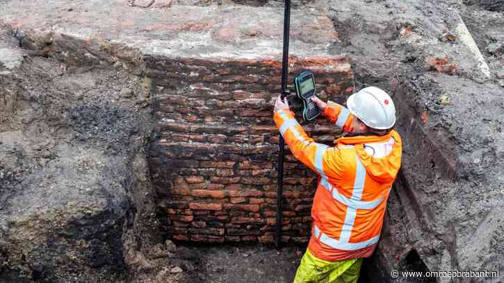 Archeologen ontdekken middeleeuwse toren bij graafwerkwerkzaamheden