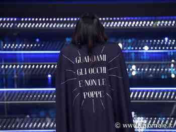 Sanremo, il mantello di Maria Tomba scatena il dibattito: qual è il suo significato