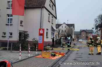 FW Lügde: Kaminbrand-Wohngebäude verraucht