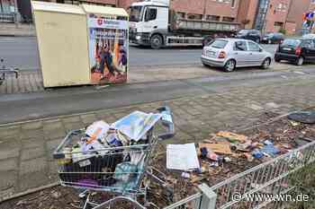 Wilder Müll mit Name und Adresse