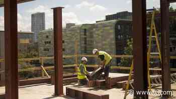 UK economy unexpectedly grew by 0.1% in fourth quarter