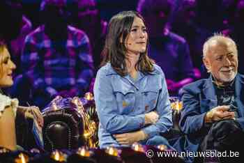 Charlotte Timmers houdt het niet droog tijdens emotionele ‘Ik vraag het aan’ voor overleden nicht: “Nog nooit zo hard geweend”