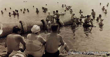 Images of Ukraine, When Things Began to Fall Apart