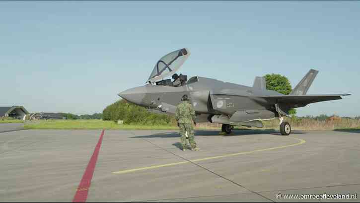 Flevoland - Defensiespecialist: 'Straaljagerpiloten mijden bebouwde kom'