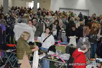 Großer Andrang beim Flohmarkt „Von Frau zu Frau“ in Löhne