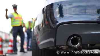 U-Turn auf der Brückenstraße: Polizei Mühldorf erwischt Autoposer (19)