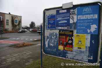 Minder gemeentelijke aanplakborden: “Al te vaak ook sprake van overplakken”