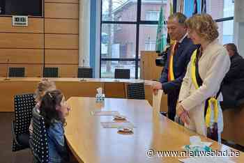 Kleuters beloven elkaar eeuwige vriendschap op vooravond van Valentijn