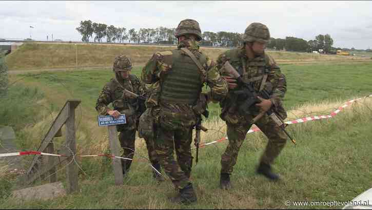 Flevoland - Nieuwsoverzicht 13/02 | Zeewolde wil kazerne in Oosterwold • Weinig bekroonde restaurants