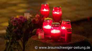 Grabkerzen am Tatort: „Nutzt den Anschlag nicht für Wahlkampf“