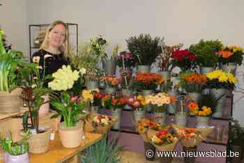 Aurore (31) ruilt haar bloemenkraam in voor vaste winkel: “Hier kan ik mijn klanten nog beter bedienen”