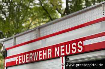 FW-NE: Schwerer Verkehrsunfall mit Lkw | Feuerwehr befreit Radfahrerin