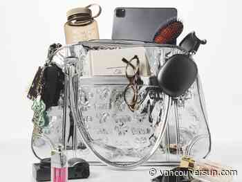 Millennial Canadians, do you remember this Aritzia bag? Well, it's back