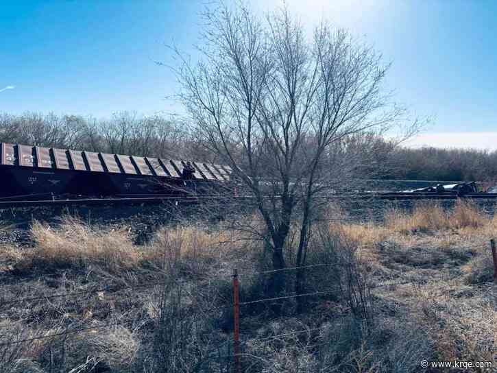 Officials investigating train derailment south of Belen